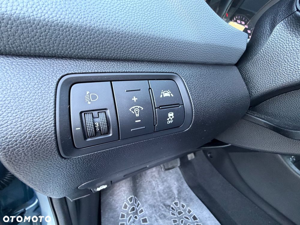 Hyundai i20 1.4 Comfort EU5 - 17