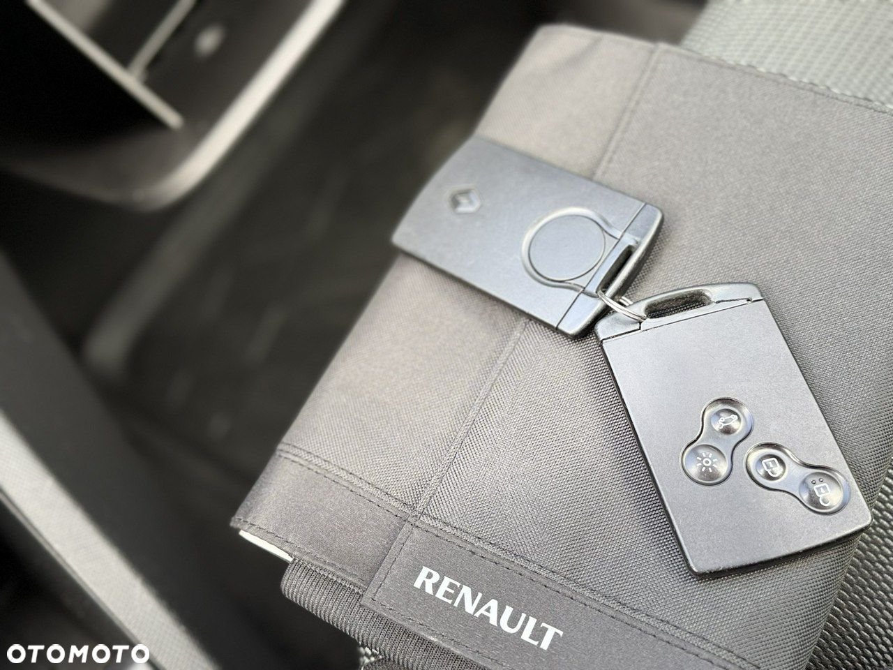 Renault Clio - 30