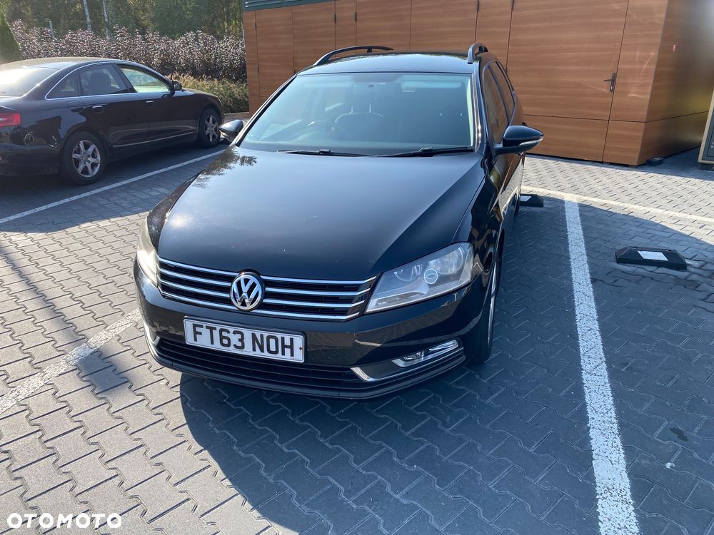 Volkswagen Passat - 1