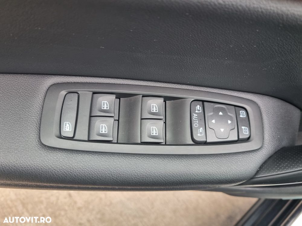 Renault Megane TCe GPF Limited - 23