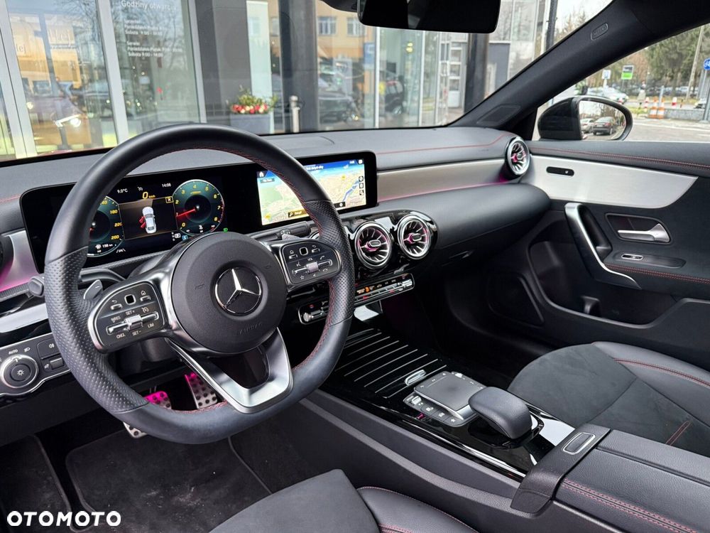 Mercedes-Benz CLA 200 4-Matic AMG Line 8G-DCT - 5