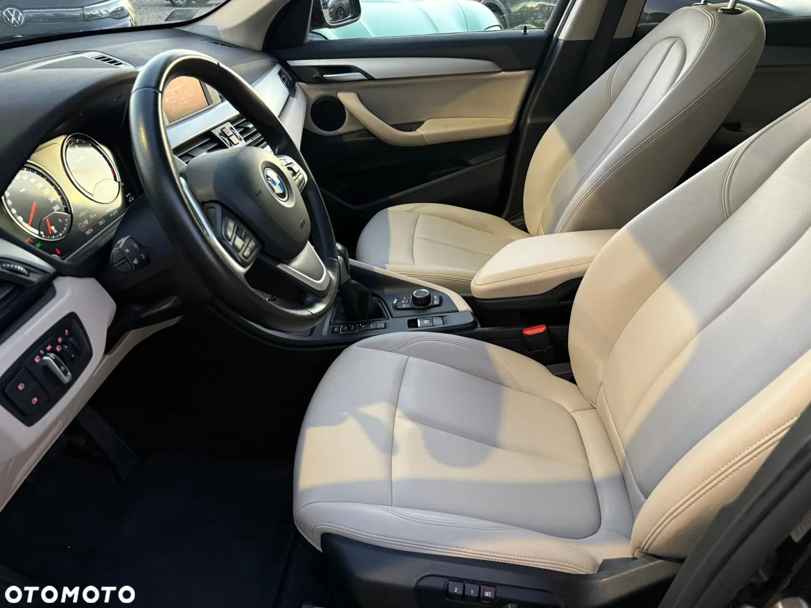 BMW X1 - 11