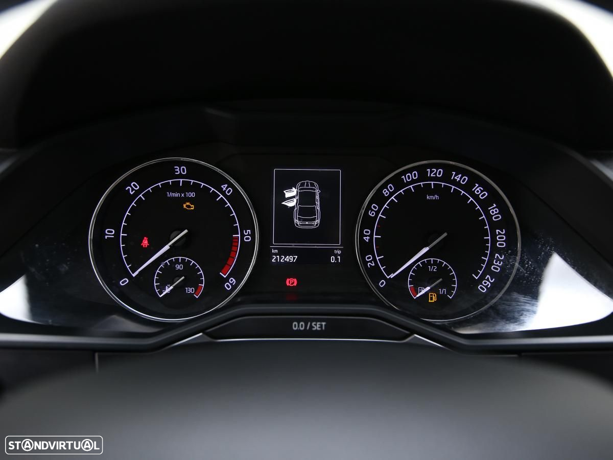 Skoda Superb 1.6 TDI Active - 20