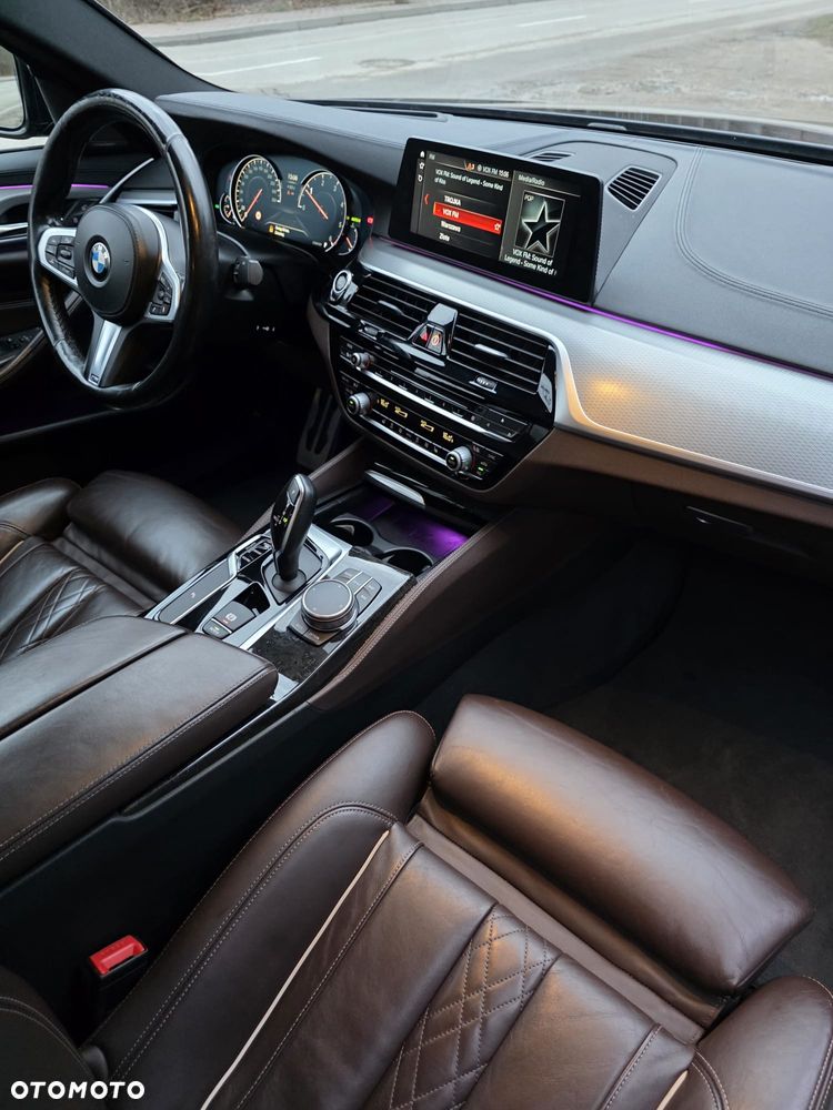 BMW Seria 5 520d M Sport Edition - 15