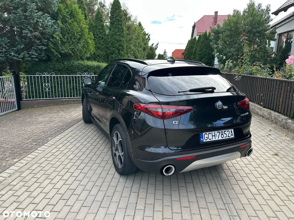 Alfa Romeo Stelvio 2.0 Turbo TI Q4 - 4
