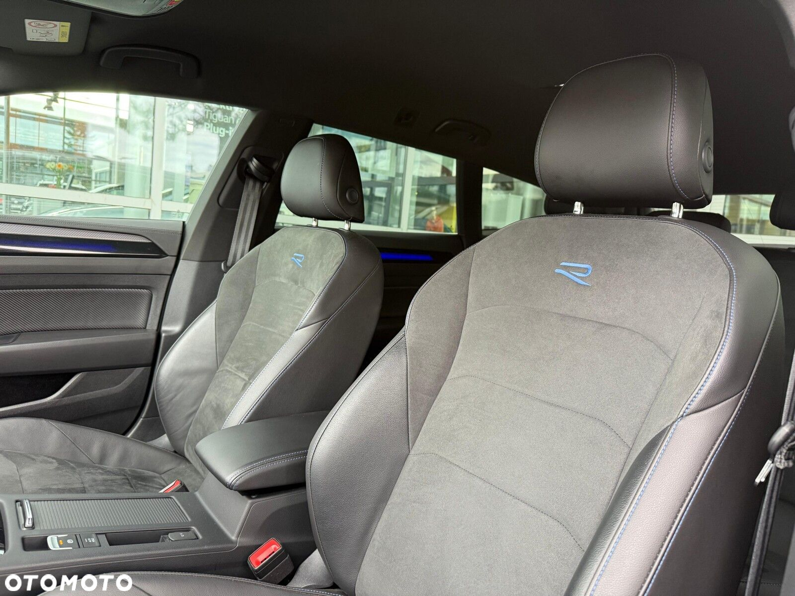Volkswagen Arteon 2.0 TSI 4Motion R DSG - 11