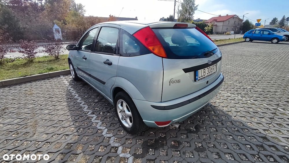 Ford Focus 1.6 Comfort - 9