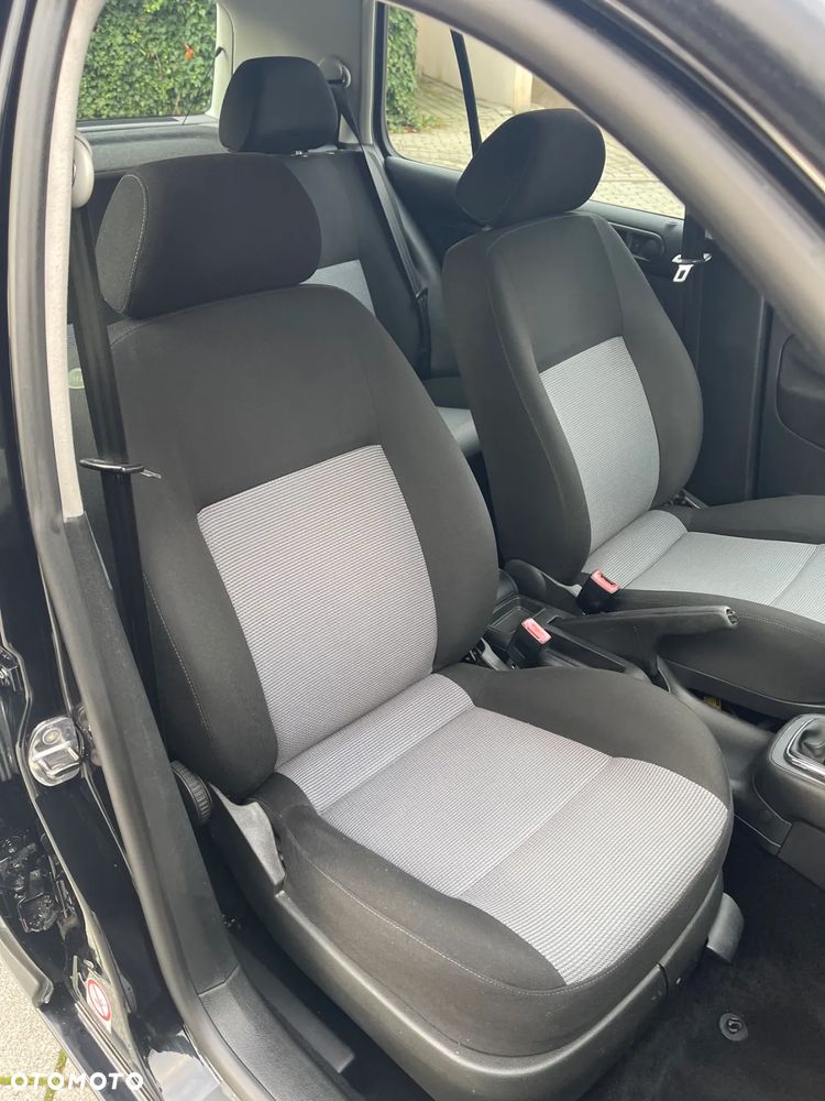 Volkswagen Golf IV 1.4 16V Comfortline - 29