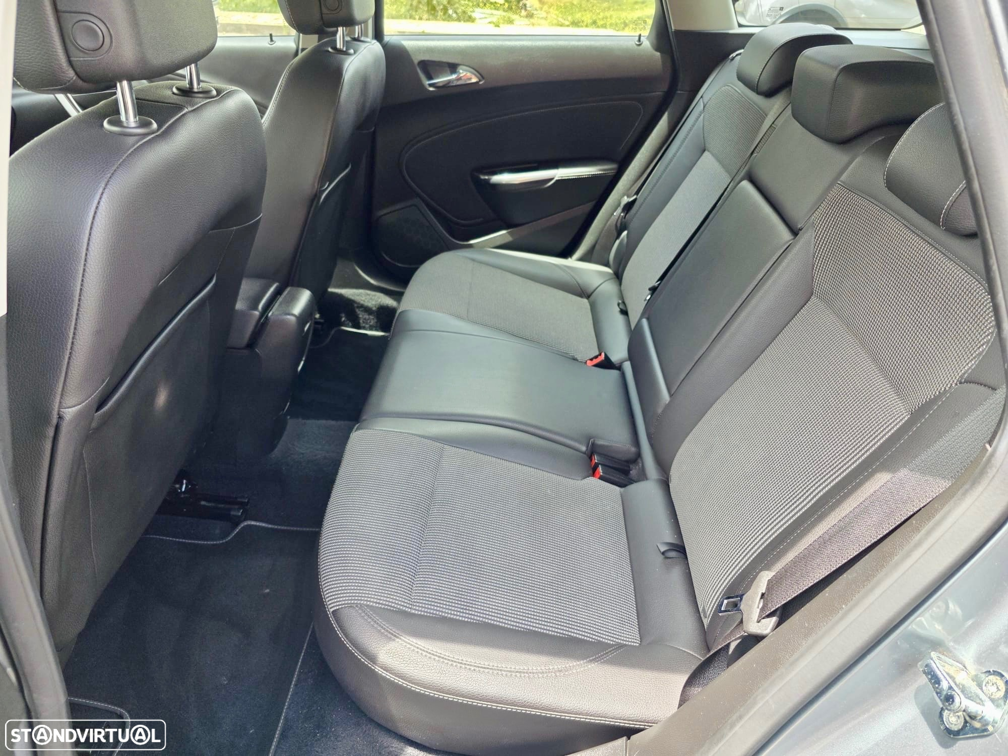 Opel Astra Sports Tourer 1.7 CDTi Cosmo - 12