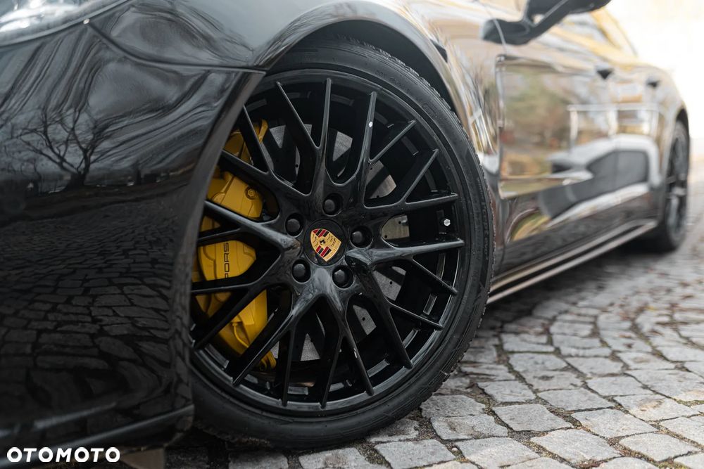 Porsche Panamera Turbo S E-Hybrid - 4