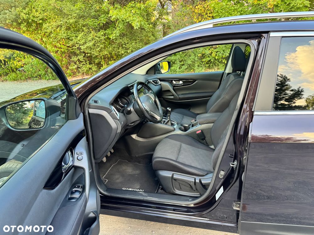 Nissan Qashqai 1.6 DIG-T N-Connecta - 12