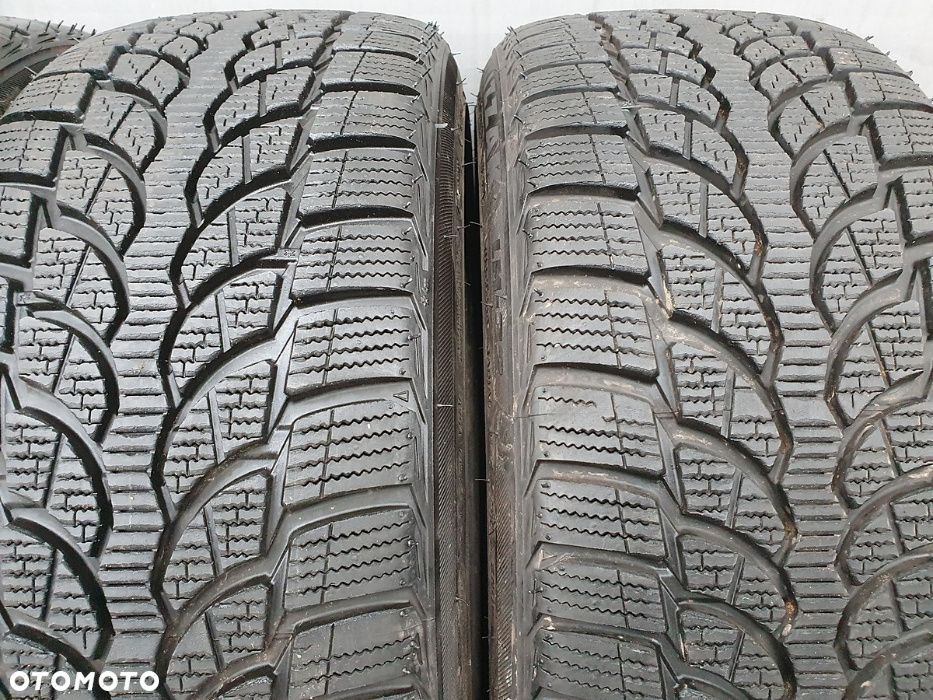 4x Opony zimowe 215/40/18 BRIDGESTONE Blizzak LM -32 - 89V XL 99% - 3