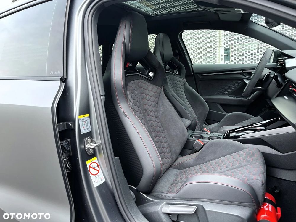 Audi RS3 Sportback TFSI Quattro S tronic - 4