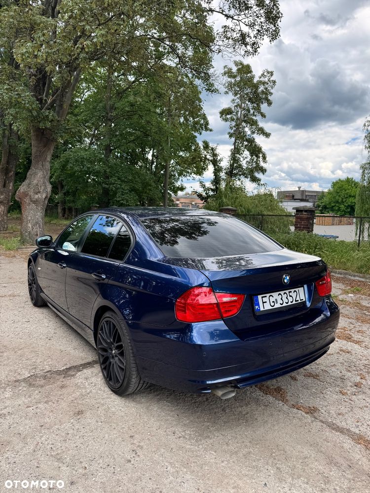 BMW Seria 3 318d - 5