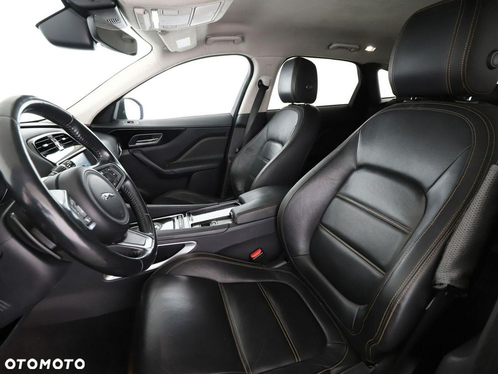 Jaguar F-Pace 20d AWD Prestige - 14