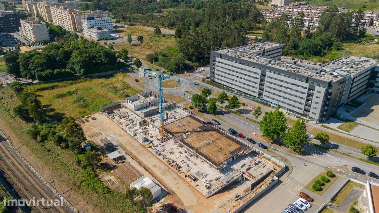Brisa D´Avenida Residences | T3 NOVO | VARANDA | 2 lugares de parqueam - Grande imagem: 2/38