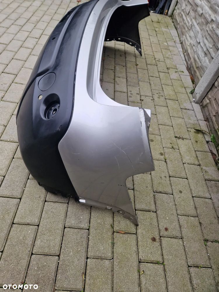 Zderzak Nissan Qashqai I tyl 2007 - - 4