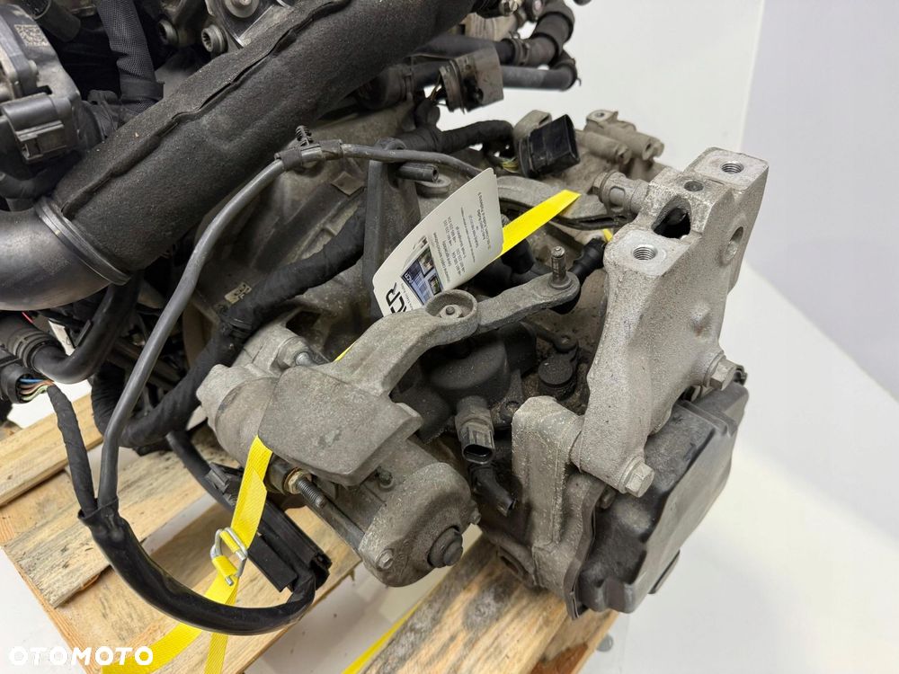 SILNIK CLH CLHA VW Golf VII Skoda Octavia III Seat Leon Audi A3 8V 1.6 TDI - 9