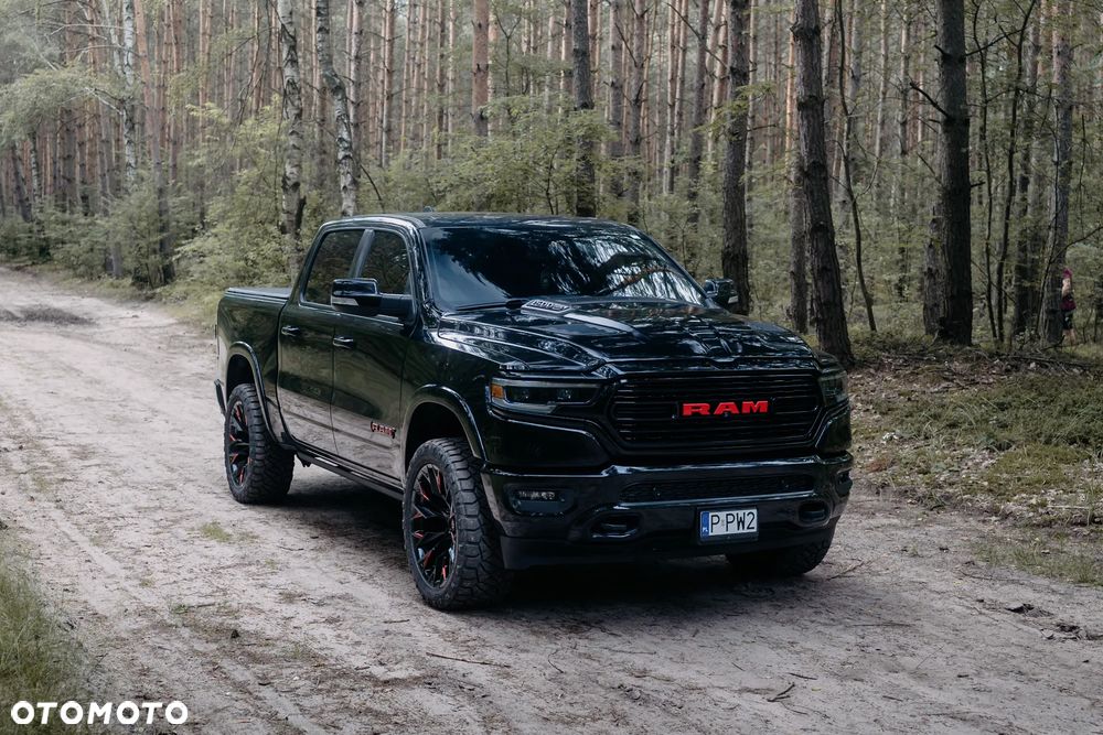 RAM 1500 Crew Cab Shortbed Limited - 11