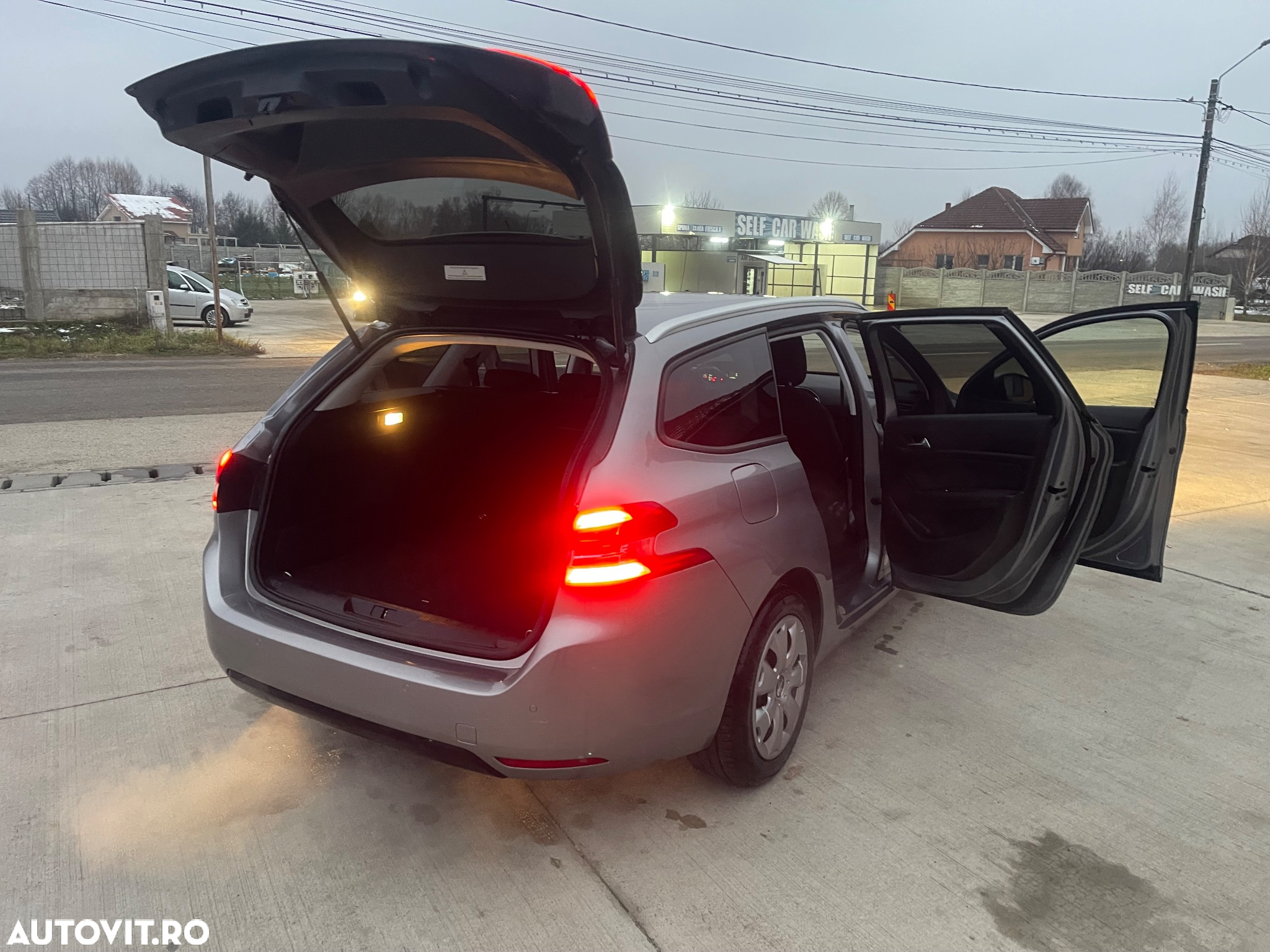Peugeot 308 BlueHDi FAP 130 Stop & Start Allure Pack - 10