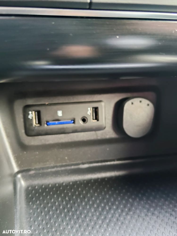 Renault Megane ENERGY dCi 110 EDC INTENS - 26