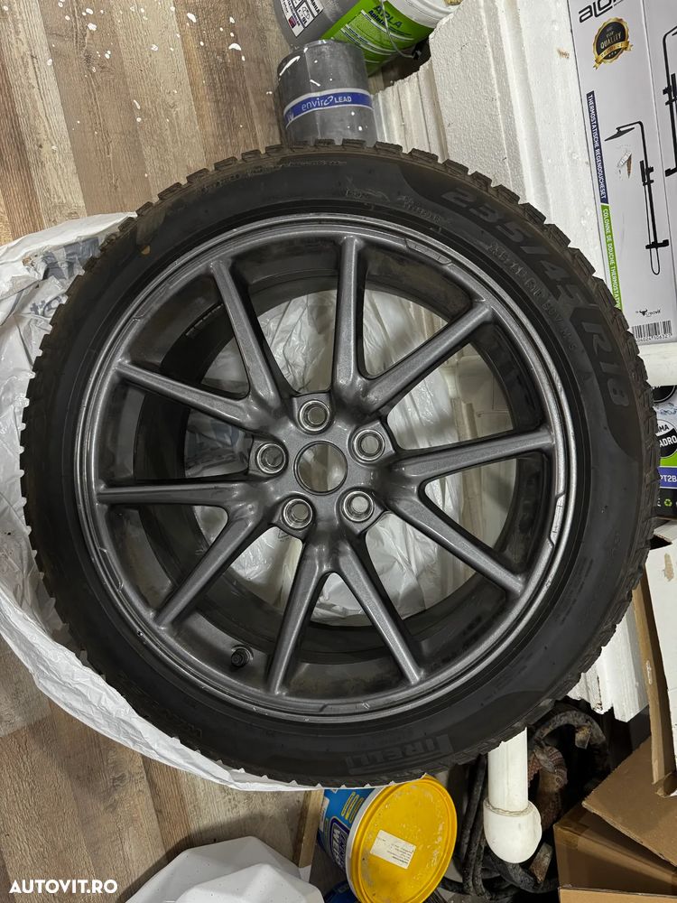 Set jante originale Tesla Model 3 R18 cu anvelope de iarnă – Michelin & Pirelli - 3
