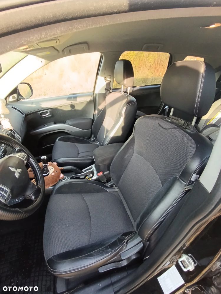 Mitsubishi Outlander 2011 photo 5