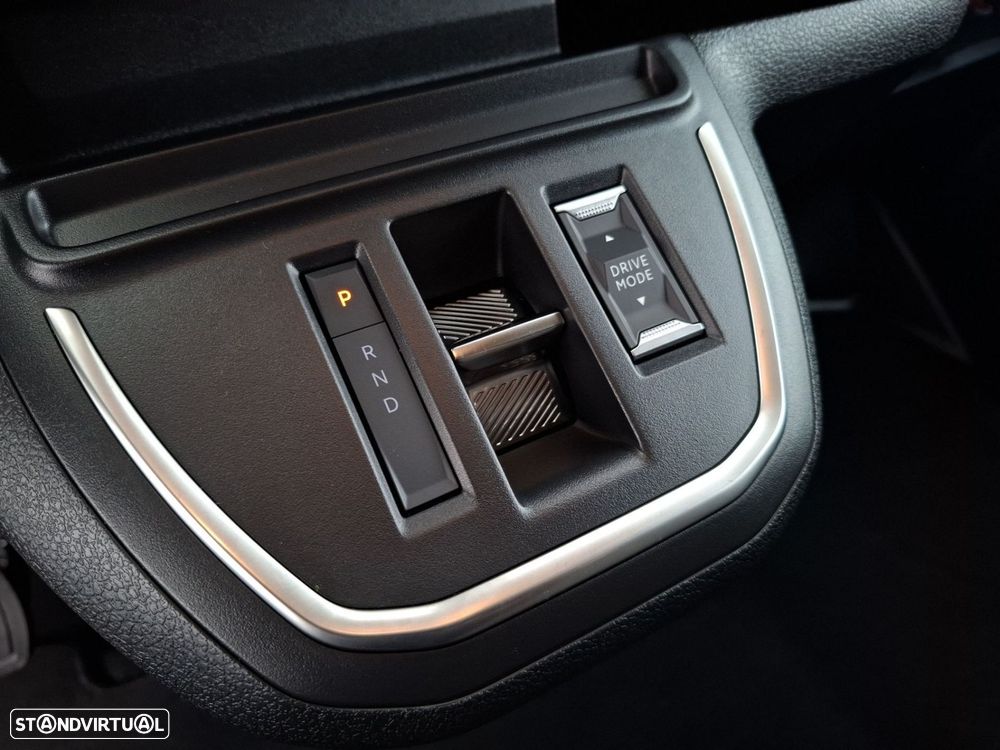 Peugeot e-Expert - 14