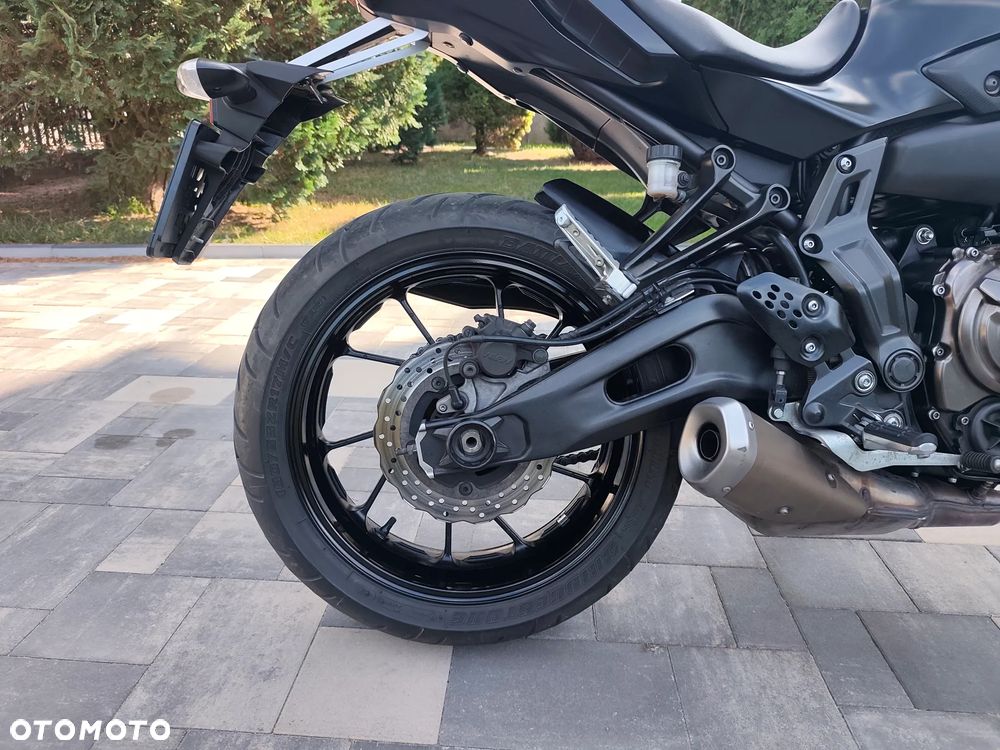 Yamaha MT - 24