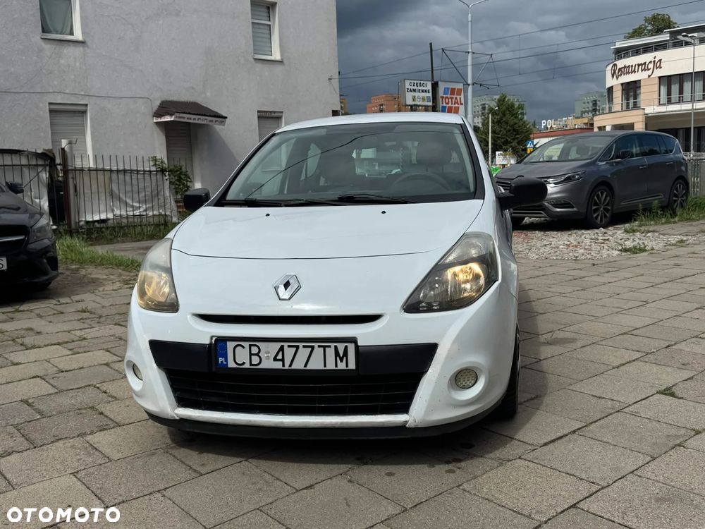 Renault Clio - 1