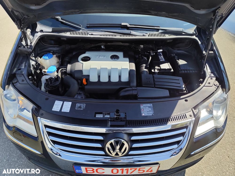 Volkswagen Touran 2.0TDI Highline - 8