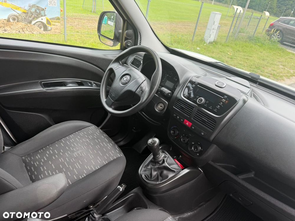 Opel Combo - 12