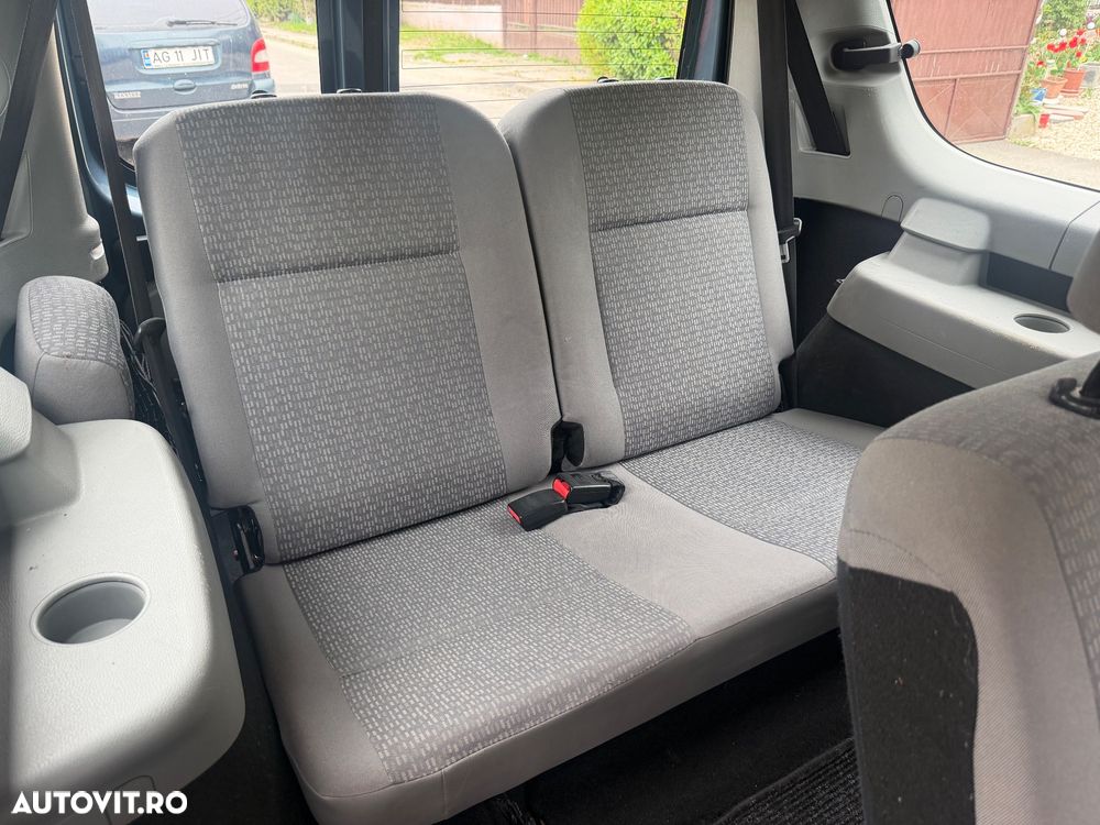 Dacia Logan 1.6 16V Laureate - 11