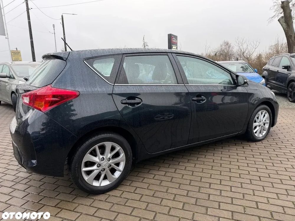 Toyota Auris 2.0 D-4D Edition - 9
