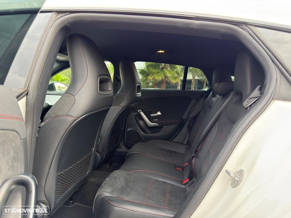 Mercedes-Benz CLA 180 d Shooting Brake AMG Line Aut. - 19
