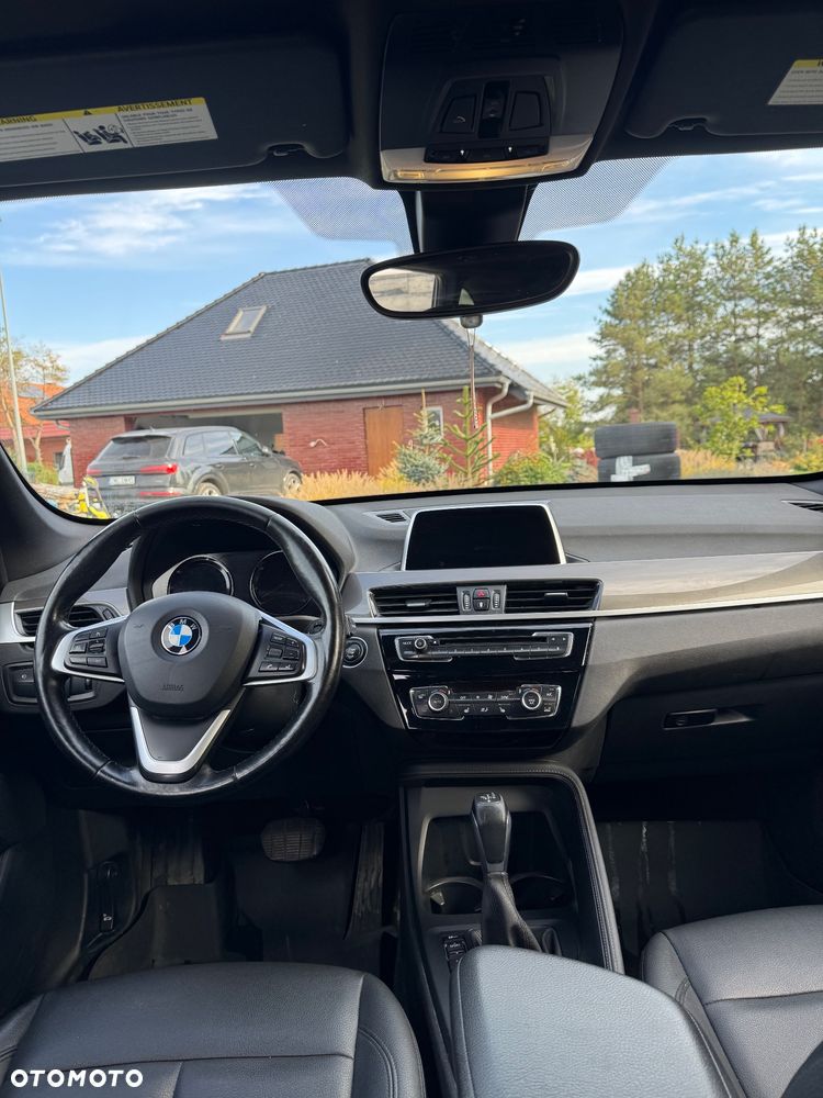 BMW X1 xDrive25i Sport Line - 22