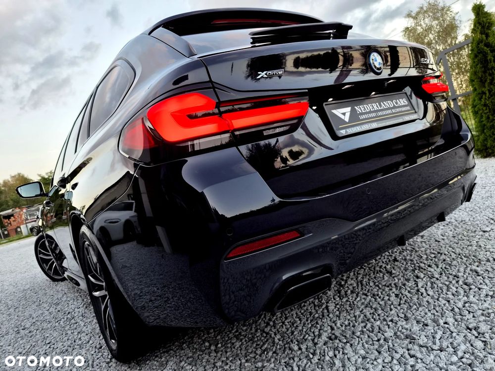 BMW Seria 5 530e xDrive M Sport sport - 36