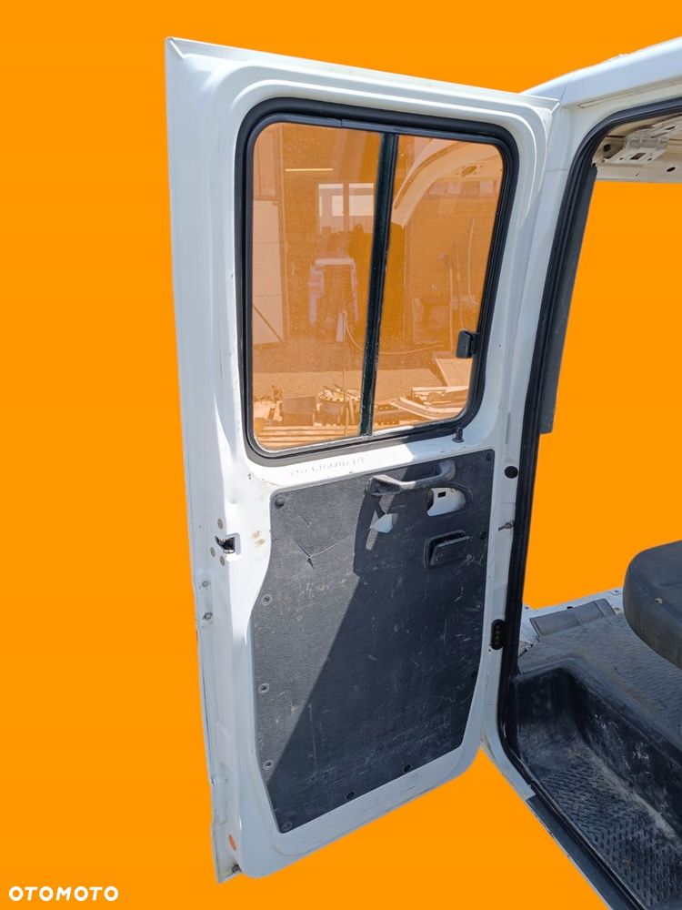 drzwi lewe tył dubel kabina doka iveco daily 99-14 master 98-10 - 9