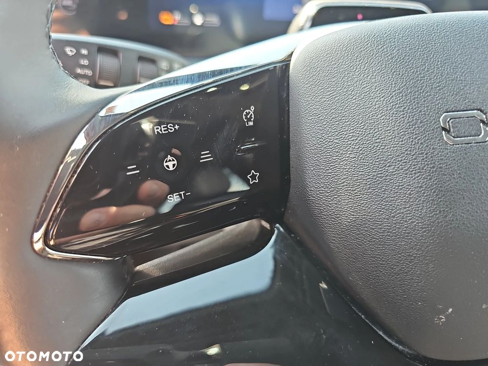 Omoda 9 1.5 Super Hybrid Exclusive AWD - 18