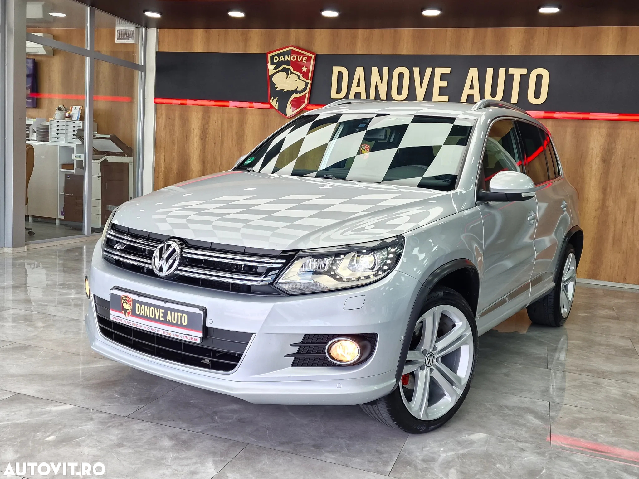 Volkswagen Tiguan 2.0 TDI 4Motion DSG BMT Sport & Style - 9