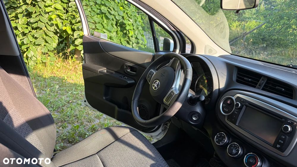 Toyota Yaris 1.33 Active MS - 12