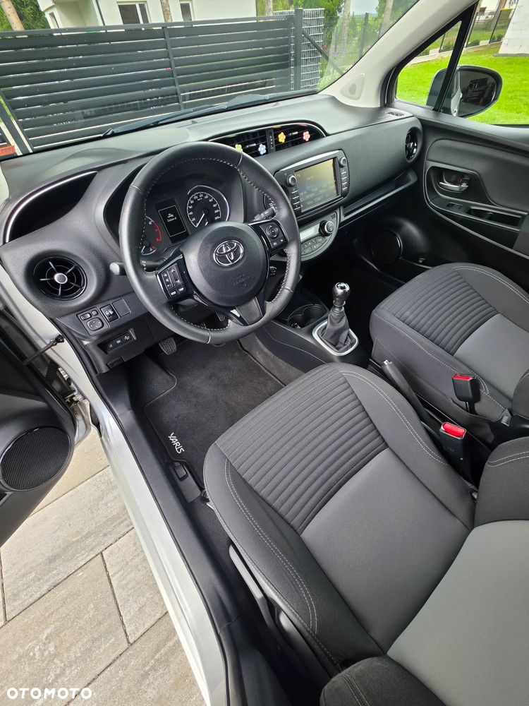 Toyota Yaris - 13