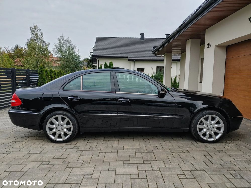 Mercedes-Benz Klasa E 350 7G-TRONIC Elegance - 18