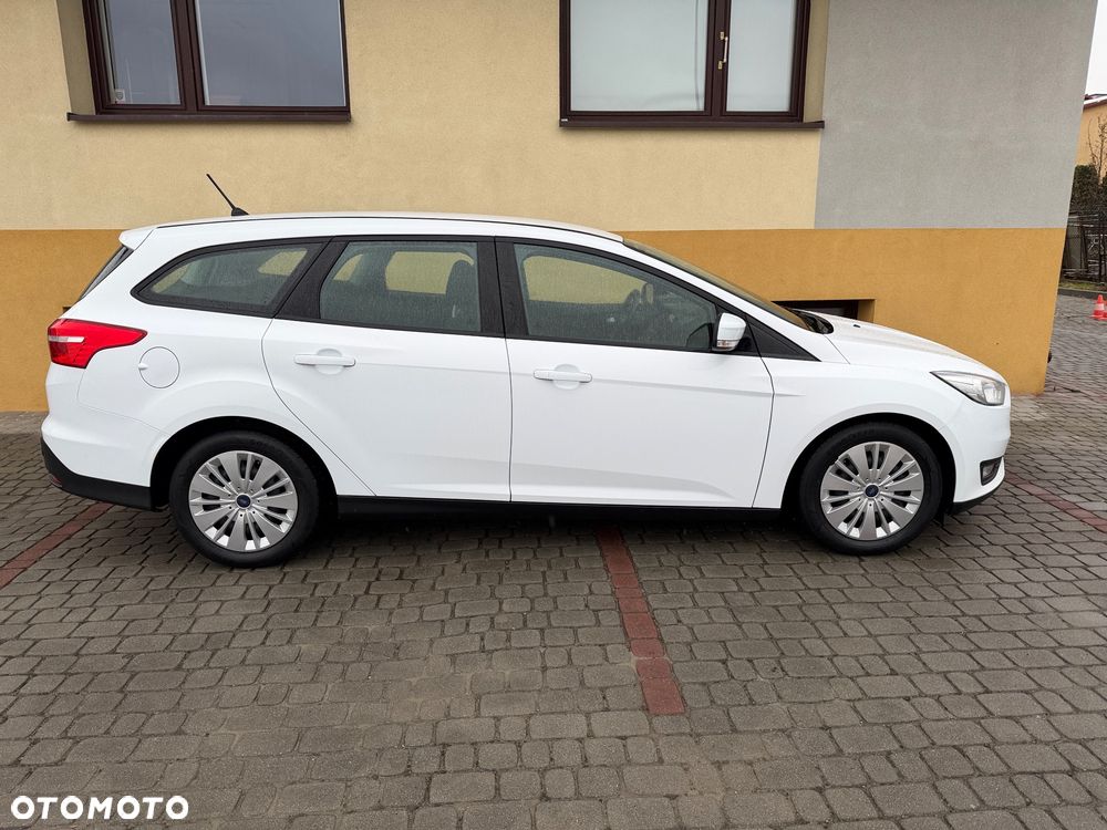Ford Focus 1.5 TDCi DPF Start-Stopp-System Business - 6