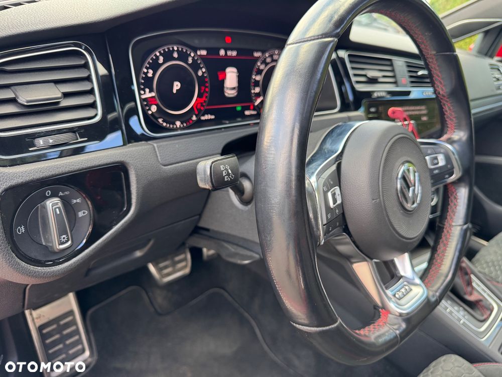 Volkswagen Golf GTI (BlueMotion Technology) DSG Performance - 35