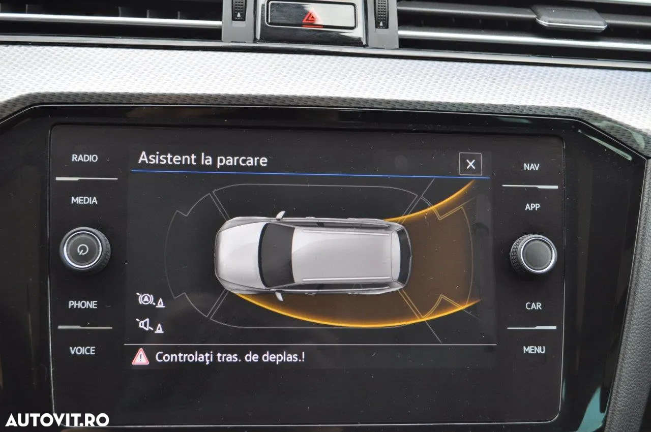 Volkswagen Passat Alltrack 2.0 TDI SCR 4Motion DSG - 25