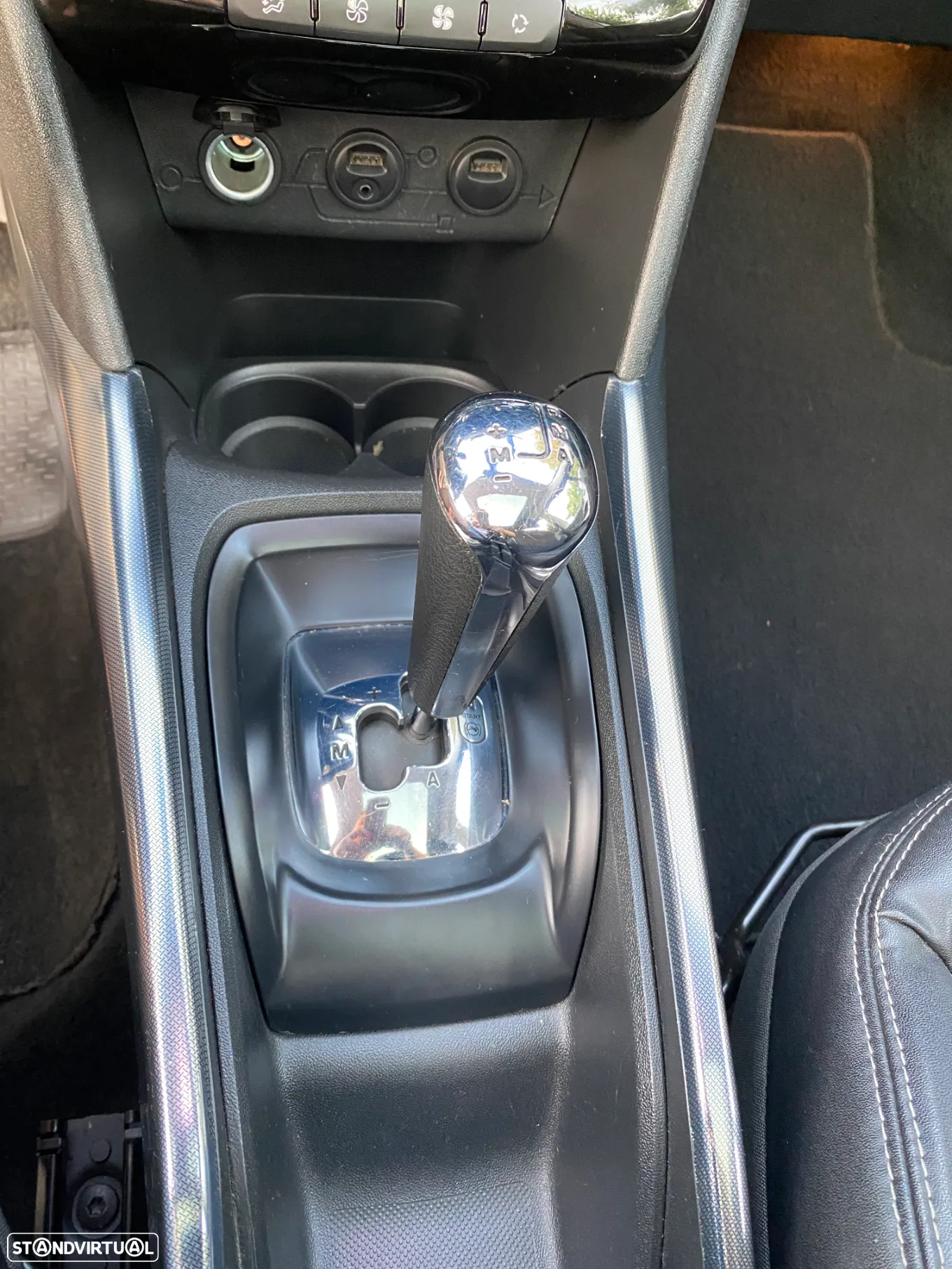 Peugeot 2008 1.6 e-HDi Allure 2-Tronic - 12