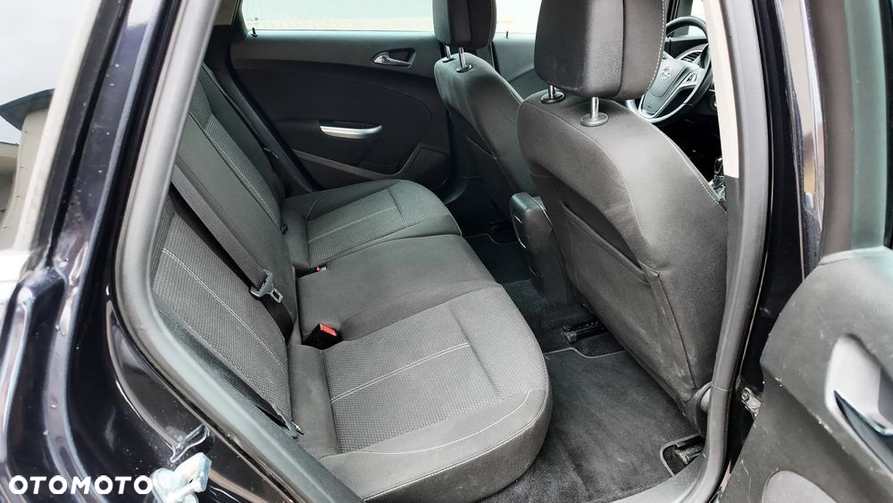 Opel Astra 1.6 Turbo Cosmo - 20