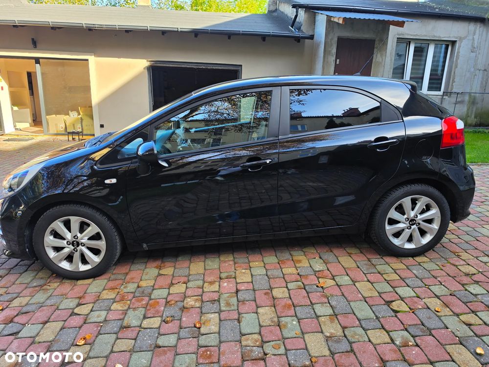 Kia Rio 1.2 Dream Team Edition - 5