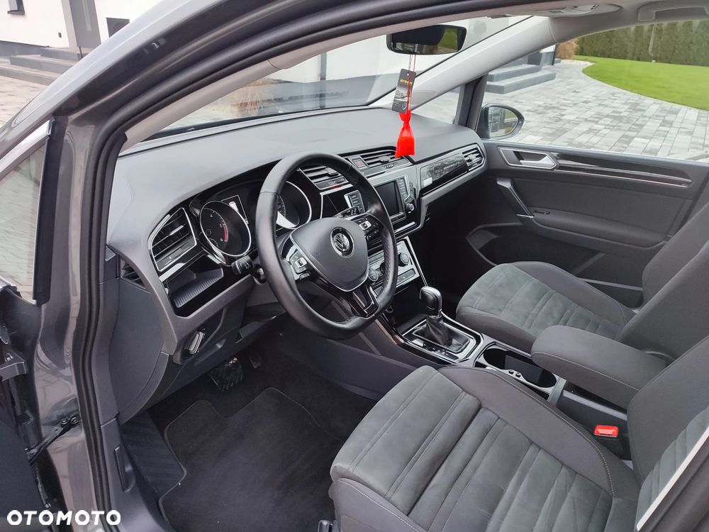 Volkswagen Touran 2.0 TDI BMT Comfortline DSG - 25